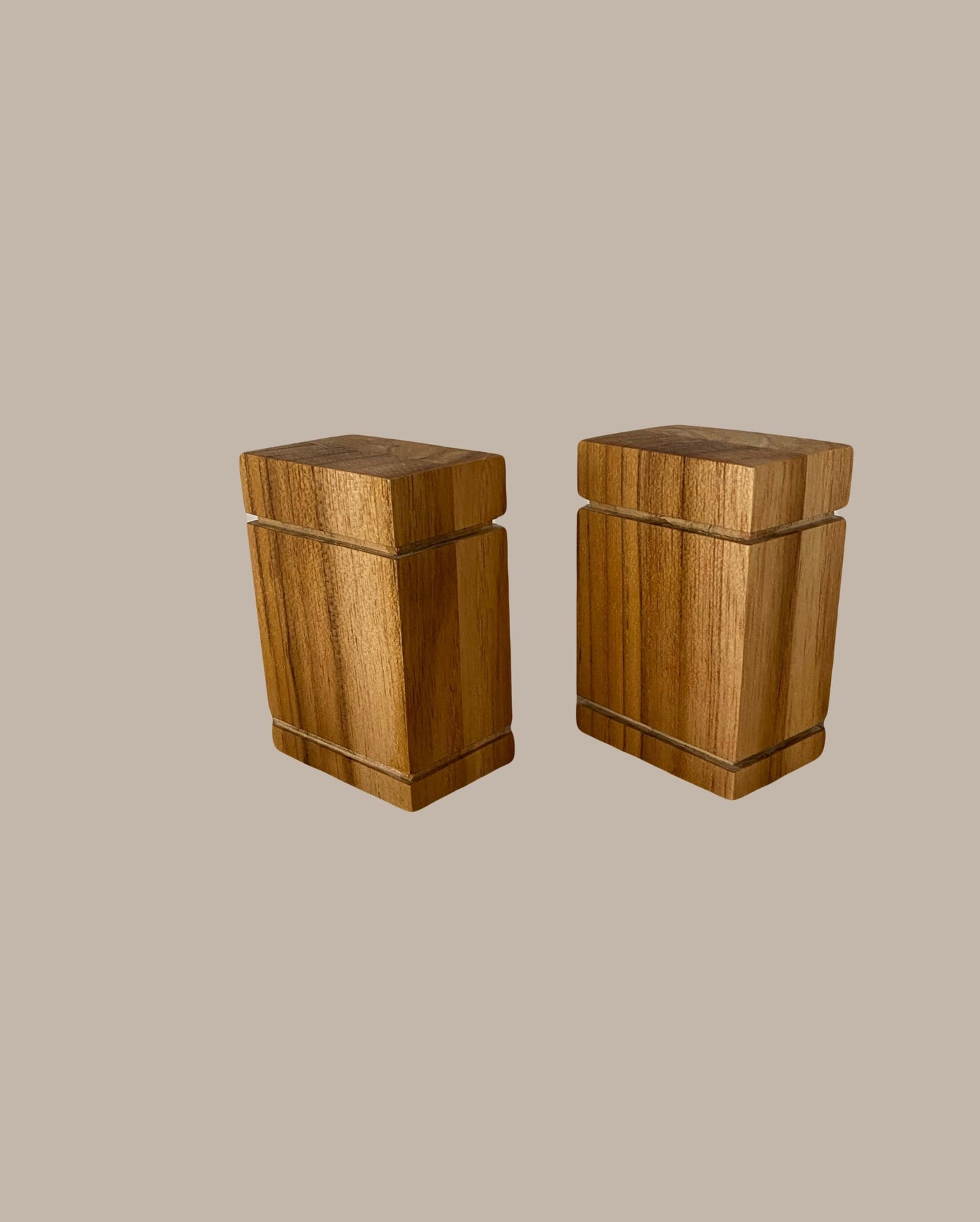 Teak Keepsake Wood Urn