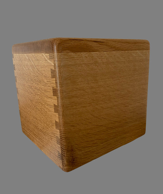 Quartersawn Oak-dovetail Urn-for ashes, up to 275 pounds