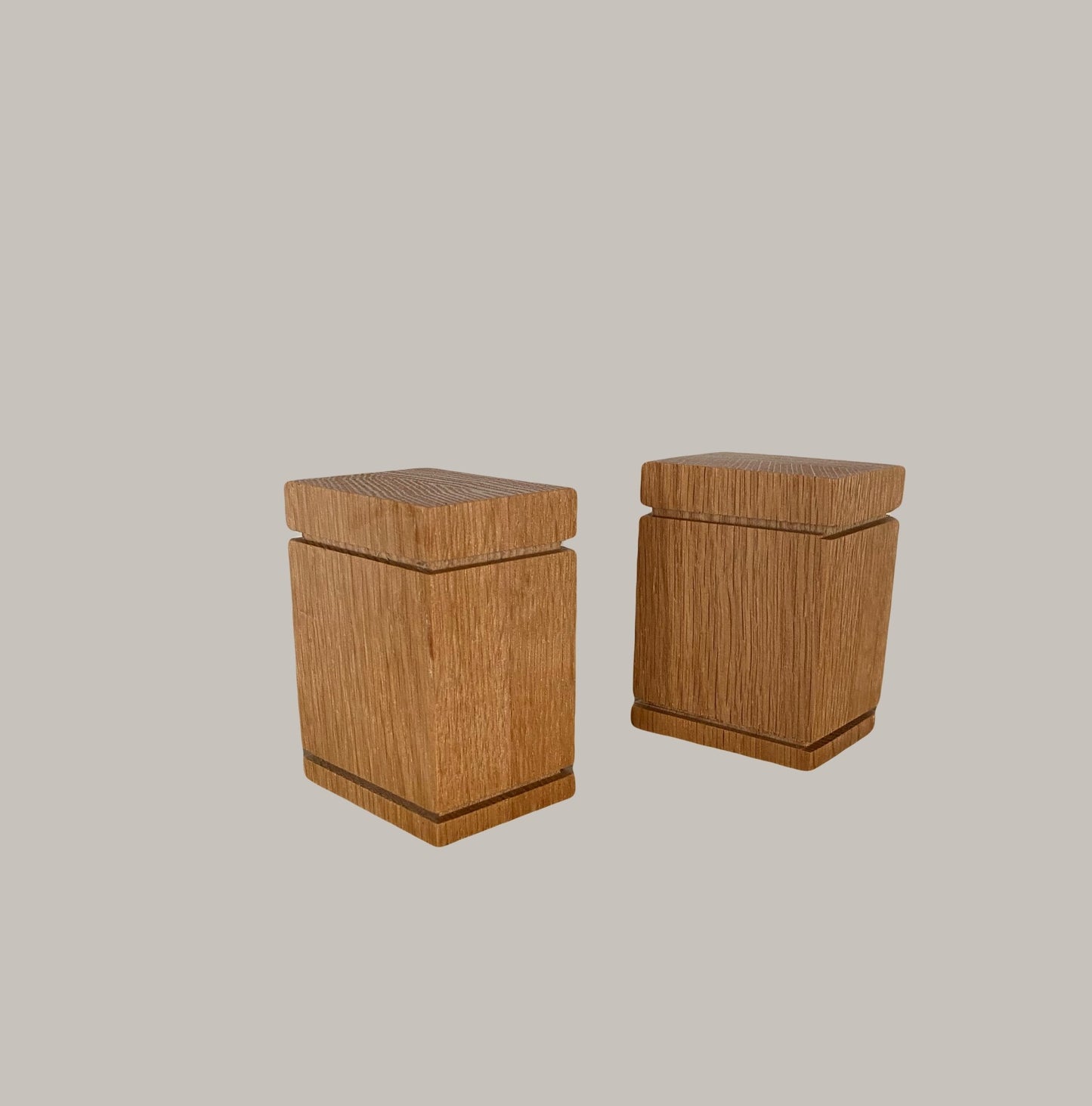 Oak Keepsake Wood Urn