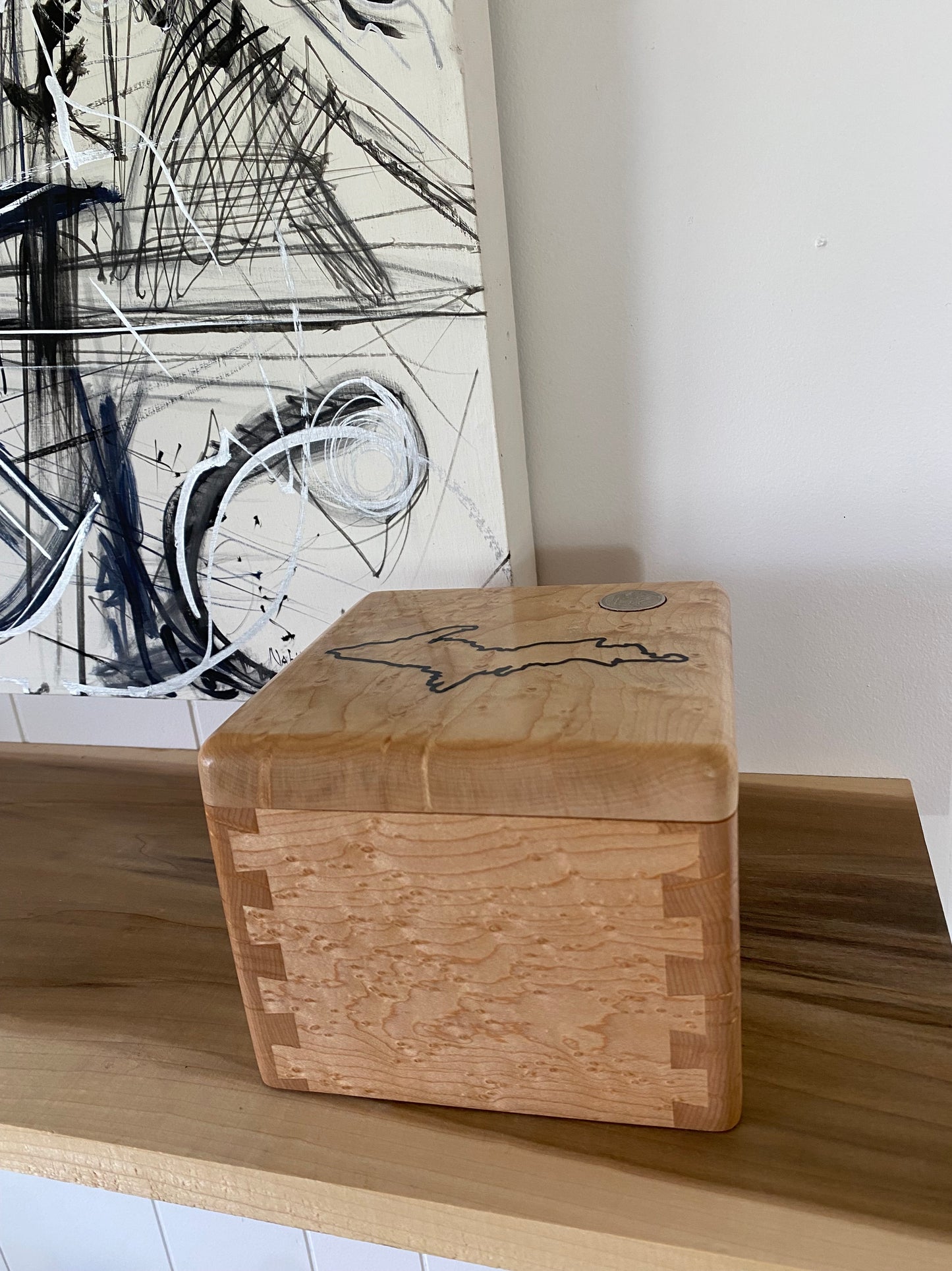 Birdseye—Minimalist-Personalized-State outline in epoxy-State quarter-Dovetail box