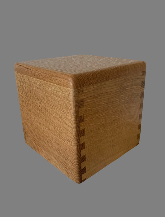 Quartersawn Oak-dovetail Urn-for ashes, up to 275 pounds
